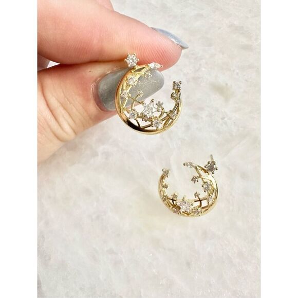 Gold color celestial crescent moon dangle earrings with helix zirconia stars - Picture 4 of 5